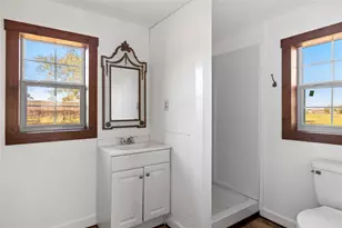 14202 Susie Ln, Alvin, TX 77511 - Photo 9