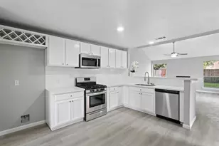 13631 Wheatbridge Dr, Houston, TX 77041 - Photo 9