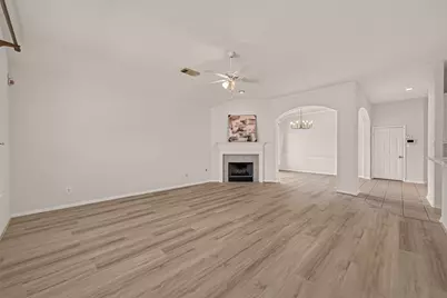 14207 Rolling Hills Lane, Rosharon, TX 77583 - Photo 9