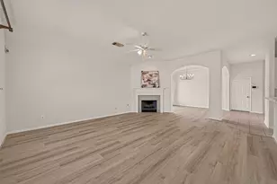 14207 Rolling Hills Ln, Rosharon, TX 77583 - Photo 9