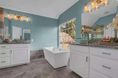 12852 Kingsbridge Lane, Houston, TX 77077 - Photo 11