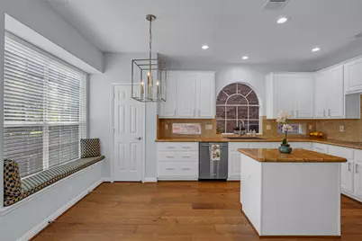 12852 Kingsbridge Lane, Houston, TX 77077 - Photo 21