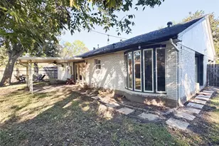 10734 Glenfield Ct, Houston, TX 77096 - Photo 9