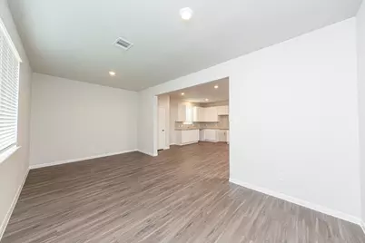 15618 Buffalo Meadow Court, Houston, TX 77090 - Photo 7