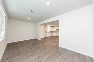 15618 Buffalo Mdw Ct, Houston, TX 77090 - Photo 7