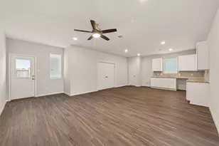 15618 Buffalo Mdw Ct, Houston, TX 77090 - Photo 3