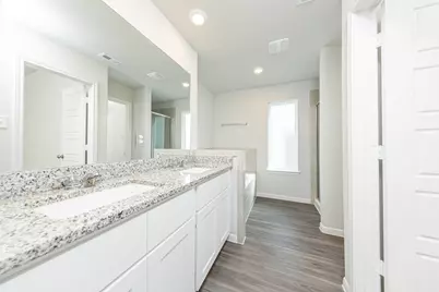 15618 Buffalo Meadow Court, Houston, TX 77090 - Photo 13