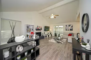 5 Rock Pine Ct, The Woodlands, TX 77381 - Photo 5