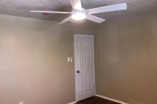 15831 Bazelbriar Ln, Houston, TX 77489 - Photo 9