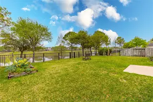 2201 Signal Hill Dr, Pearland, TX 77584 - Photo 5