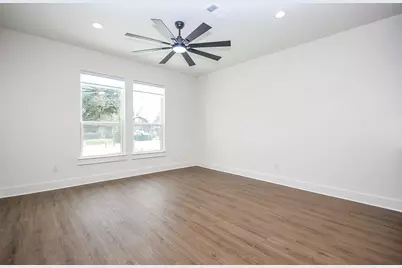4101 Victoria Avenue #B, Dickinson, TX 77539 - Photo 5
