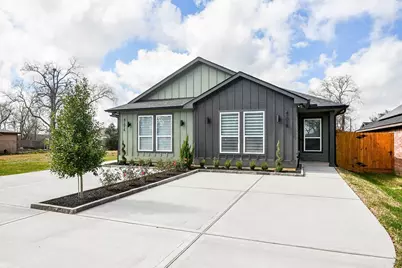4101 Victoria Avenue #B, Dickinson, TX 77539 - Photo 1