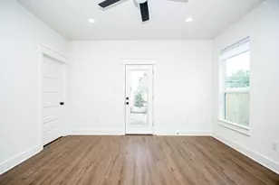 4101 Victoria, Dickinson, TX 77539 - Photo 27