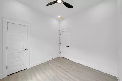 4834 Higgins Street #A, Houston, TX 77033 - Photo 19