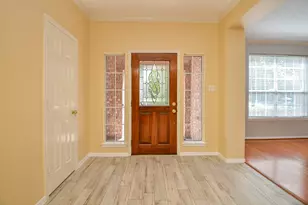 1114 Oxford Mills Ln, Sugar Land, TX 77479 - Photo 3