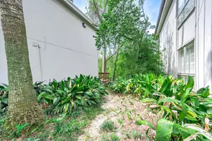 8211 Katy Fwy, Houston, TX 77024 - Photo 21