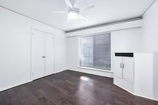 8211 Katy Fwy, Houston, TX 77024 - Photo 9