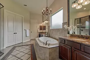 67 S Sage Sparrow Cir, Spring, TX 77389 - Photo 17