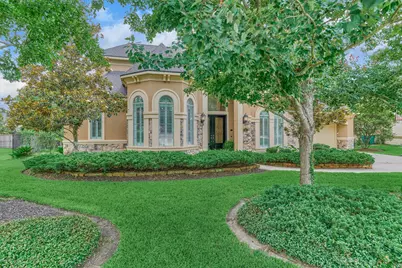 67 S Sage Sparrow Circle, Spring, TX 77389 - Photo 9