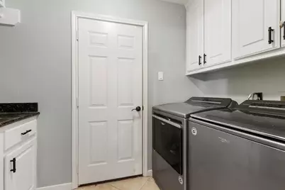 95 N Winterport Circle, The Woodlands, TX 77382 - Photo 13