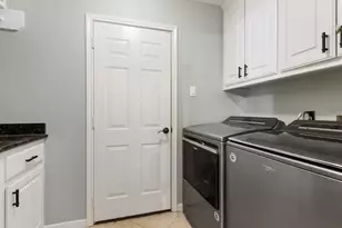 95 N Winterport Cir, The Woodlands, TX 77382 - Photo 13