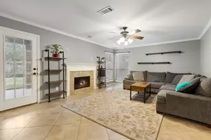 95 N Winterport Cir, The Woodlands, TX 77382 - Photo 11