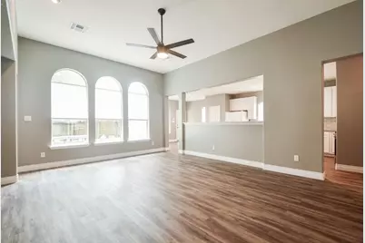 18 E Knightsbridge Drive, The Woodlands, TX 77385 - Photo 11