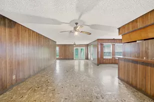 4929 Monarch Oak Ln, Texas City, TX 77591 - Photo 7
