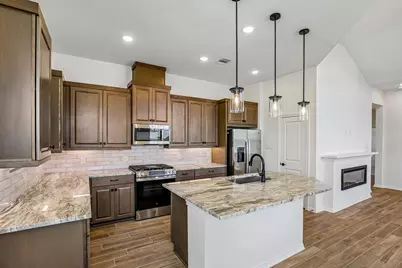 417 East Coralburst Loop, Montgomery, TX 77316 - Photo 5
