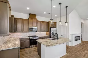 417 East Coralburst Loop, Montgomery, TX 77316 - Photo 5