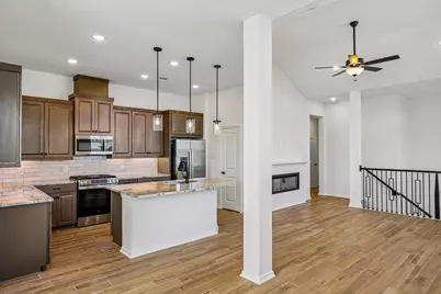 417 East Coralburst Loop, Montgomery, TX 77316 - Photo 9