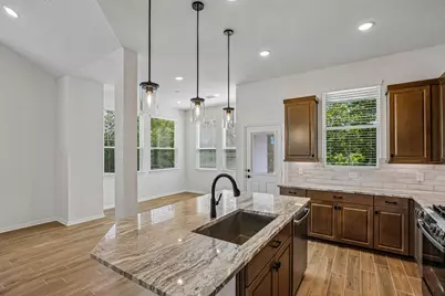 417 East Coralburst Loop, Montgomery, TX 77316 - Photo 7