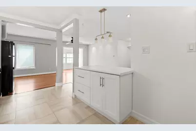 2824 Briarhurst Drive #14, Houston, TX 77057 - Photo 5