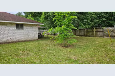 206 W Mitchell Road, Houston, TX 77037 - Photo 11