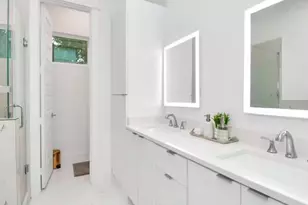502 Schweikhardt St, Houston, TX 77020 - Photo 13