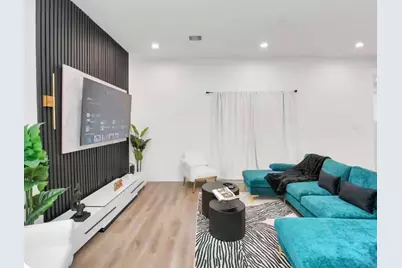 502 Schweikhardt Street #C, Houston, TX 77020 - Photo 9