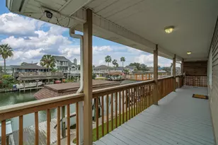 765 Marlin St, Bayou Vista, TX 77563 - Photo 3