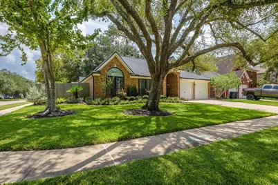 5101 Winterwood Drive, League City, TX 77573 - Photo 5