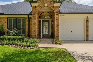 5101 Winterwood Dr, League City, TX 77573 - Photo 9