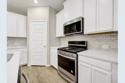 5718 Adamite Way, Houston, TX 77048 - Photo 3