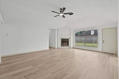 10912 Dogwood Drive, La Porte, TX 77571 - Photo 7