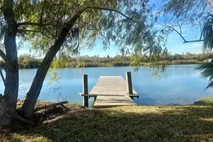 2726 Avenue D, San Leon, TX 77539 - Photo 1