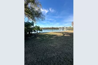 2726 Avenue D, San Leon, TX 77539 - Photo 13