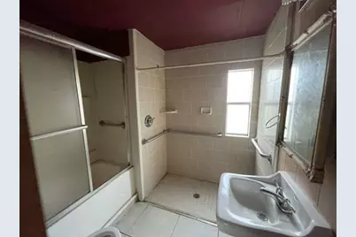 84 Lampshire Avenue, Palmview, TX 78572 - Photo 9