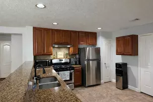 12014 Chelsea Elm Ct, Houston, TX 77038 - Photo 7