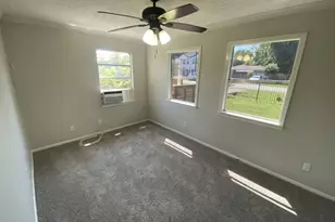 4637 Clover St, Houston, TX 77051 - Photo 7