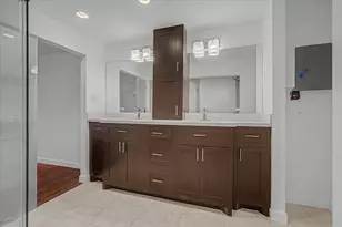 7575 Katy Fwy, Houston, TX 77024 - Photo 33