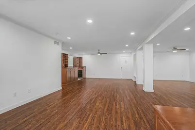 7575 Katy Freeway #4, Houston, TX 77024 - Photo 11