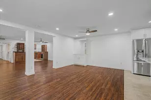 7575 Katy Fwy, Houston, TX 77024 - Photo 19