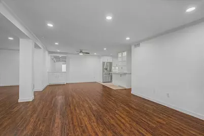 7575 Katy Freeway #4, Houston, TX 77024 - Photo 17